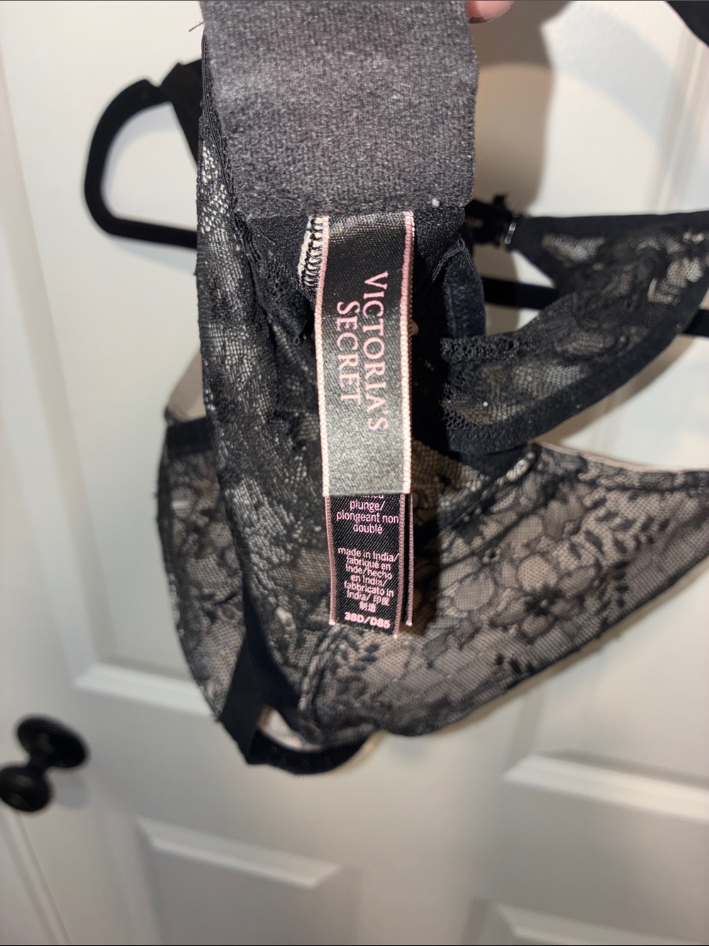 Victoria Secret Black Lace Sheer Bralette with underwire - Picture 3 of 4